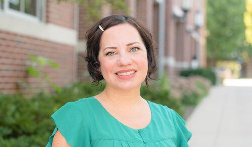 Lindsey Trout headshot