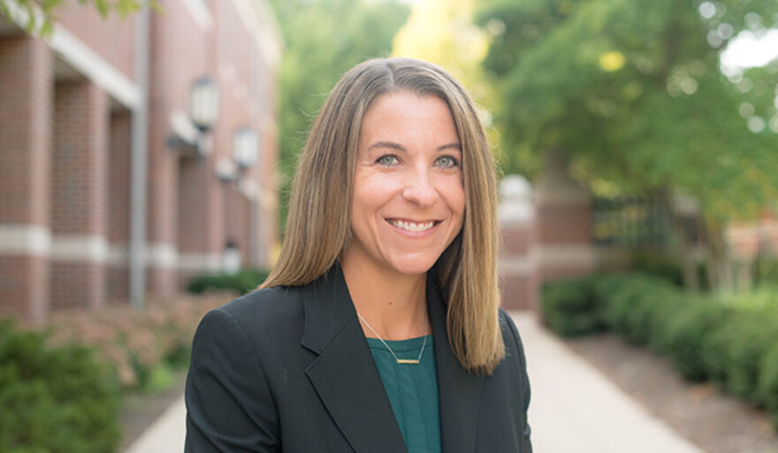 headshot of Nicole Peck